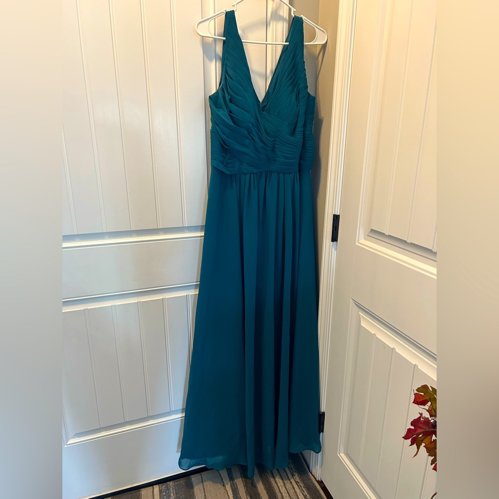 Azazie Peacock Bridesmaid Dress Size 16